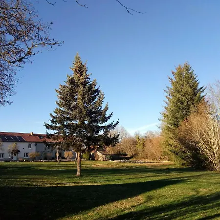 D'hotes Quatre Mains * Saint-Priest-des-Champs